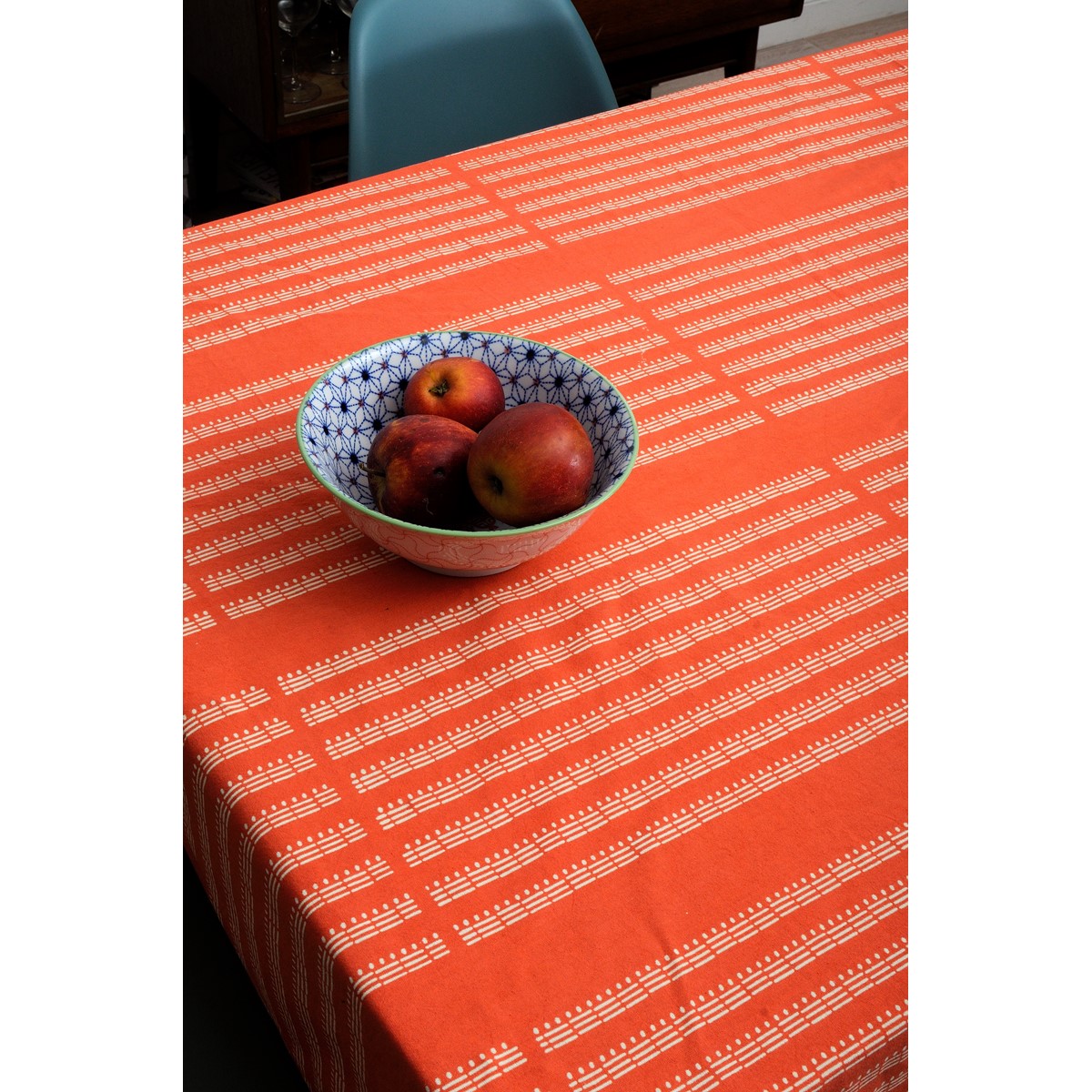 Nappe Motif Bois : Nappe carr?e ISLAND motif ALLOVER par Baobab Nappe Motif Bois : Nappe carr?e ISLAND motif ALLOVER par Baobab