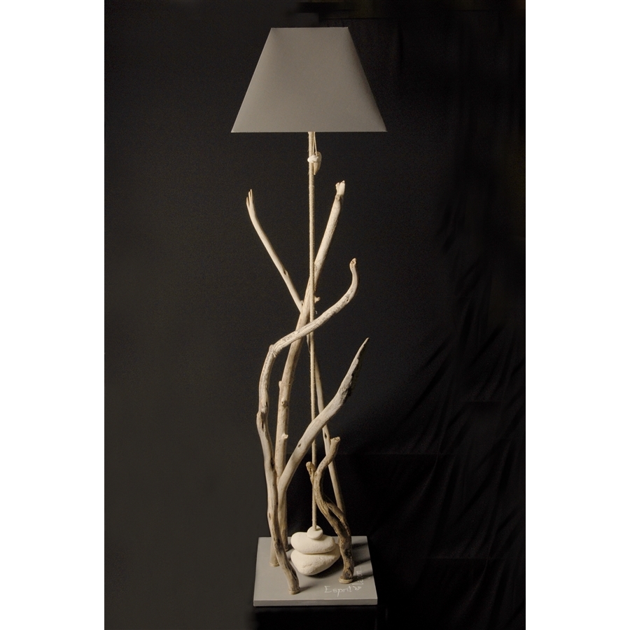 Lampe Bois Flotte Maison : Grande lampe sur pied bois flott? grise, de la marque Coc’art Lampe Bois Flotte Maison : Grande lampe sur pied bois flott? grise, de la marque Coc’art